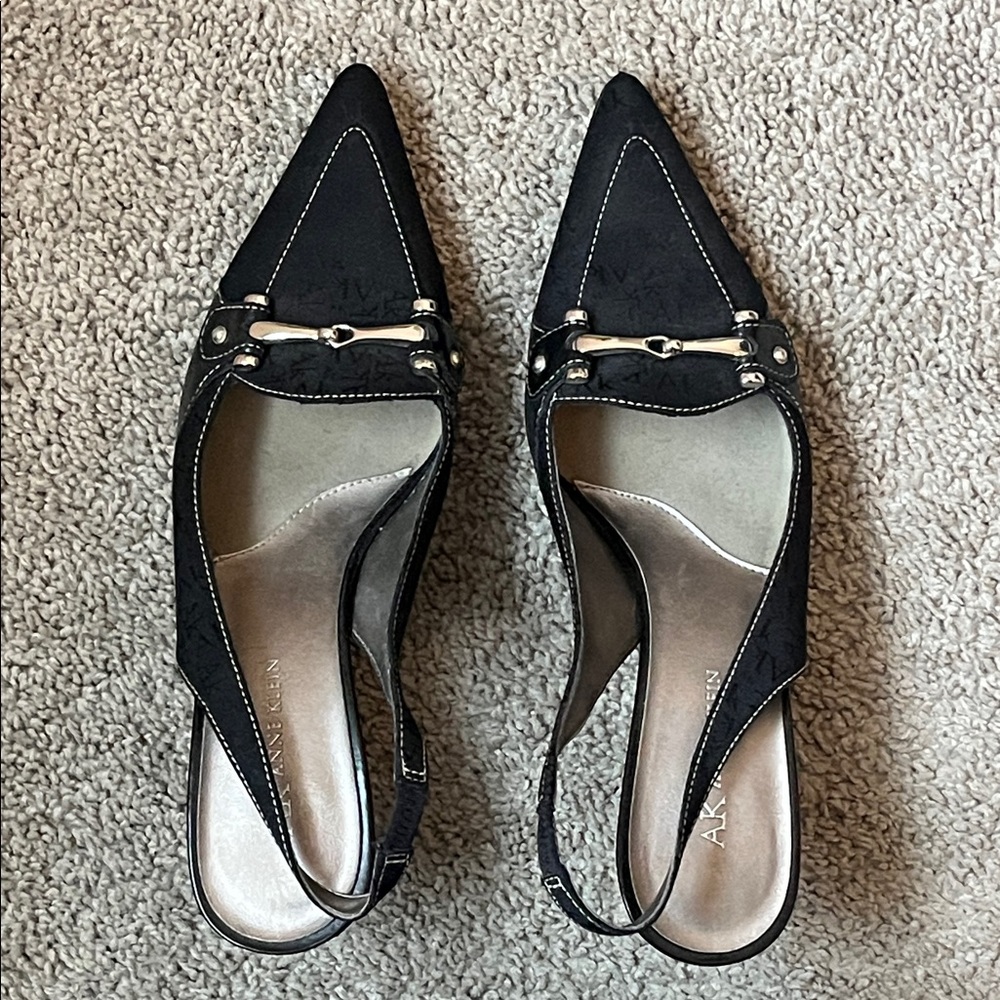 Anne Klein Black Pointed Toe Slingback heels